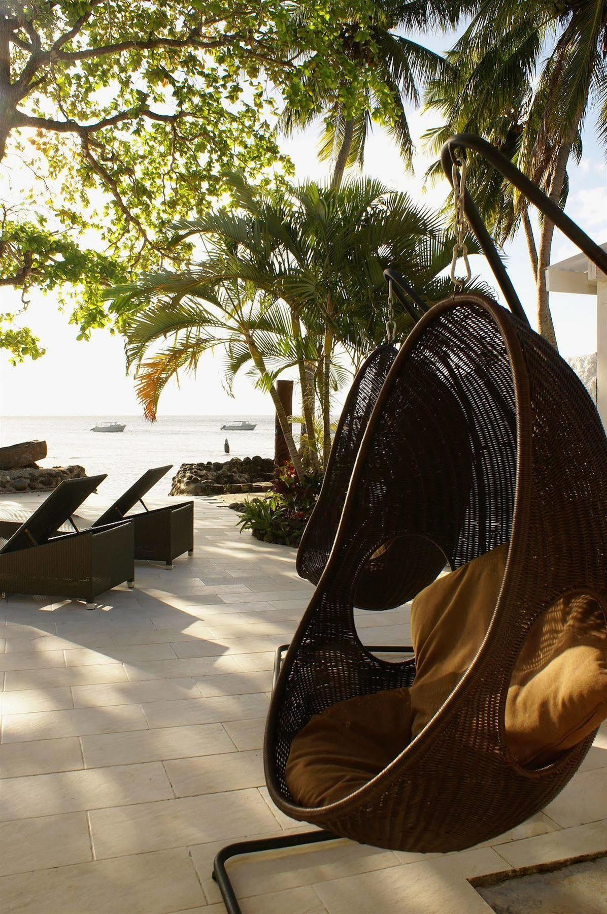 Garden Island Resort Waiyevo Екстер'єр фото
