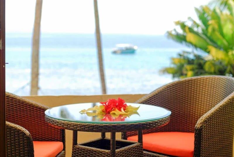 Garden Island Resort Waiyevo Екстер'єр фото